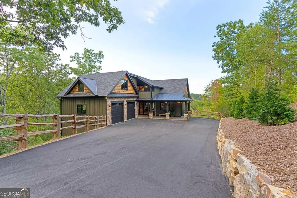 133 Amber RDG Blue Ridge, GA 30513