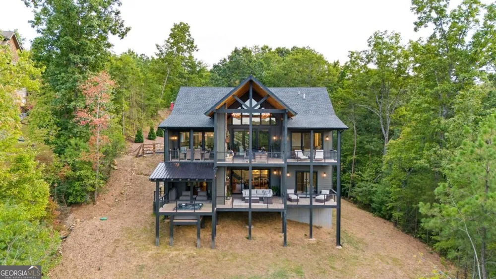 133 Amber RDG Blue Ridge, GA 30513