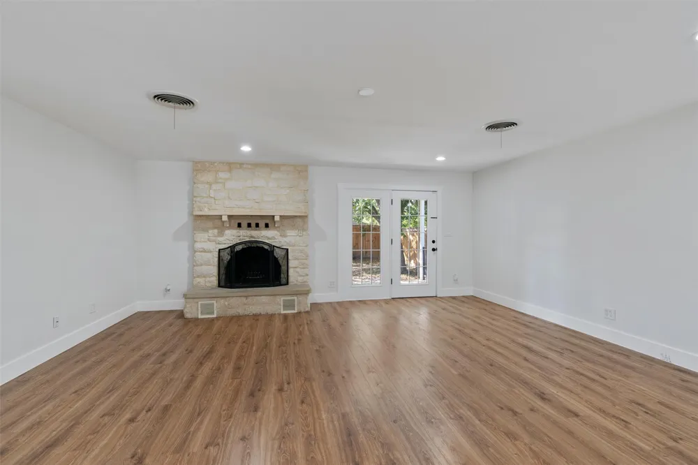 556 E 19th Street Georgetown, TX 78626