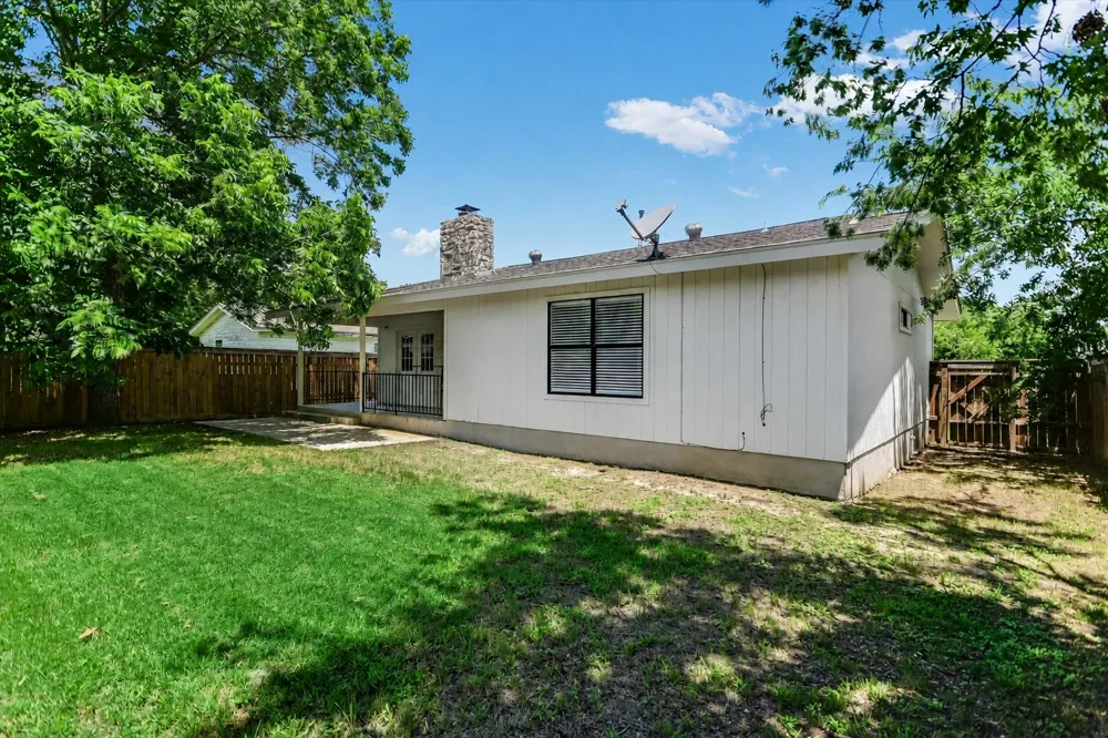 556 E 19th Street Georgetown, TX 78626