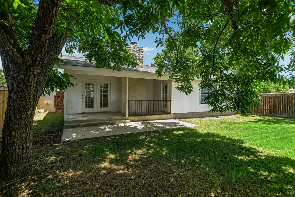 556 E 19th Street Georgetown, TX 78626