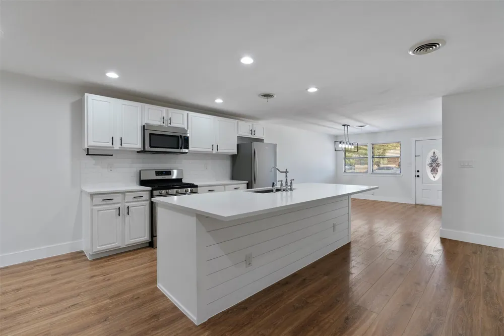556 E 19th Street Georgetown, TX 78626