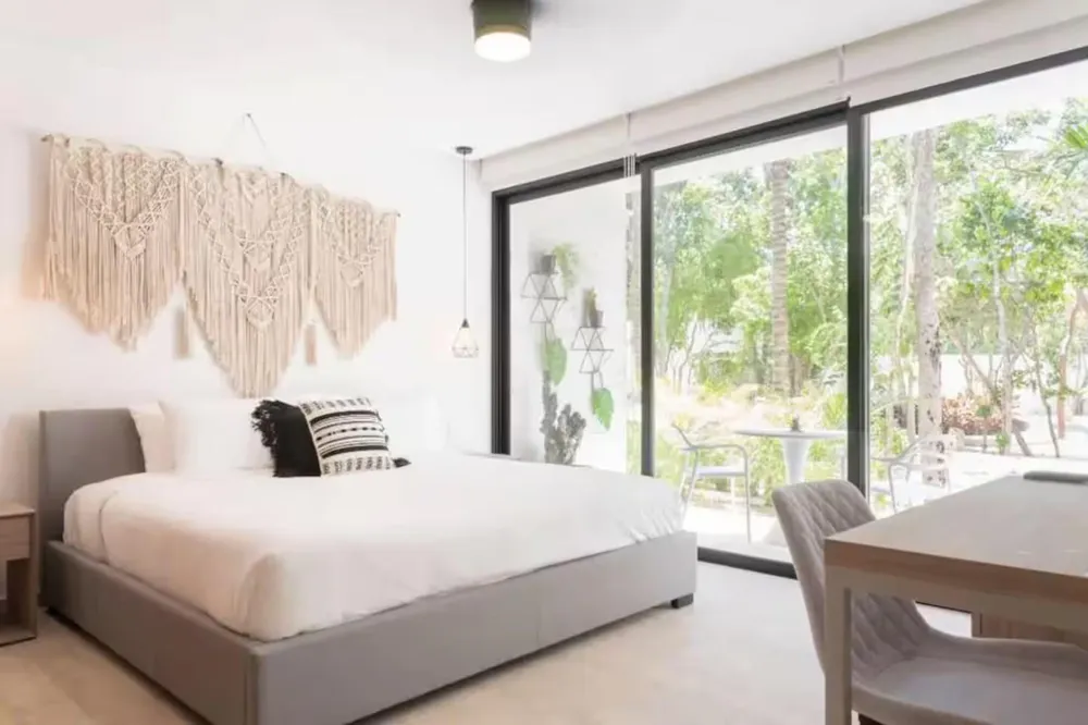 and Calle 14 Sur #C102 Tulum, OS 00000