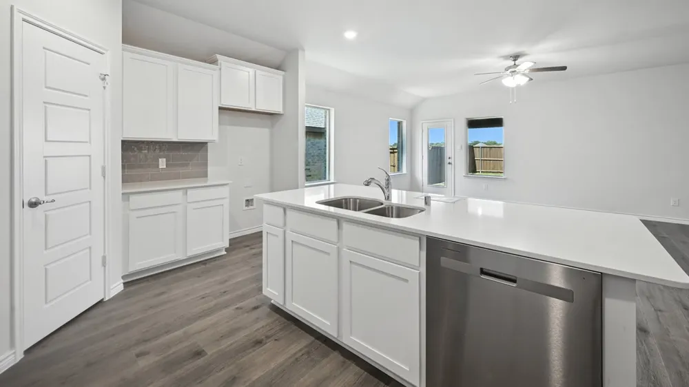 129 Lantern Road Caddo Mills, TX 75135