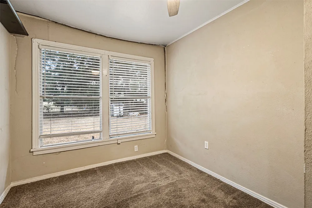 1311 E Stegall Road Robinson, TX 76706