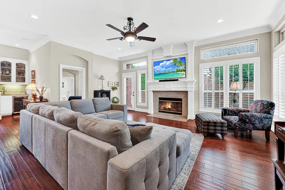 6816 Myrtle Beach Drive Plano, TX 75093