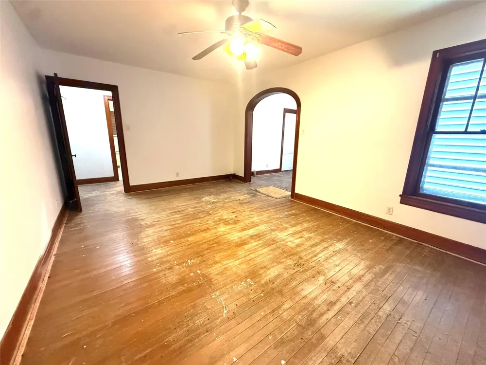 1501 Milam Drive Galveston, TX 77551