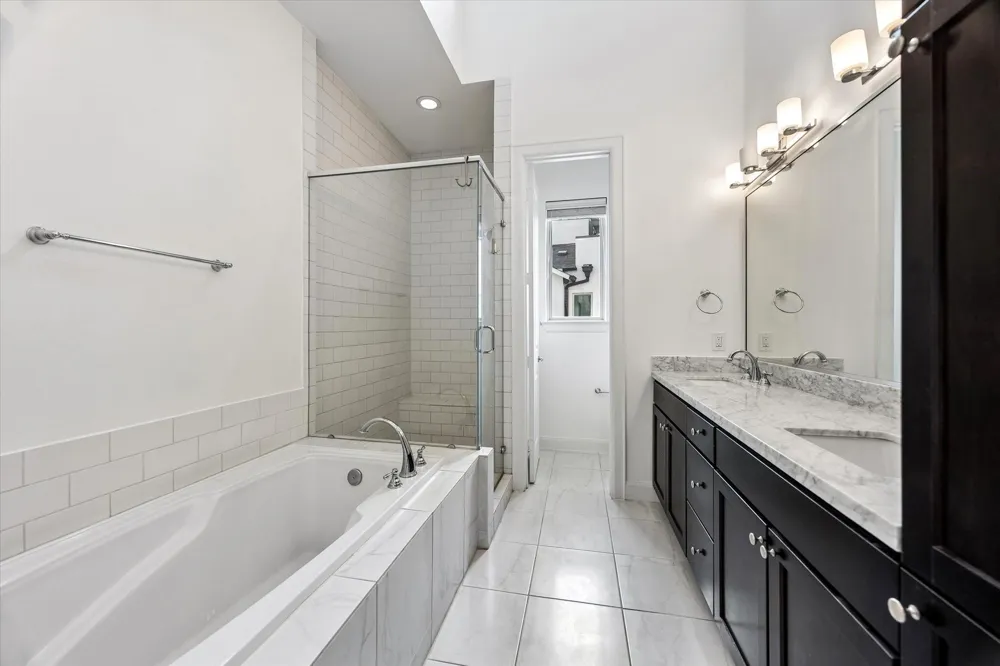 1237 Bonner Street #B Houston, TX 77007