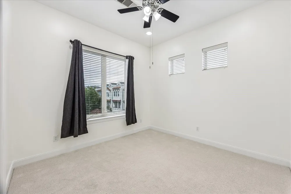 1237 Bonner Street #B Houston, TX 77007