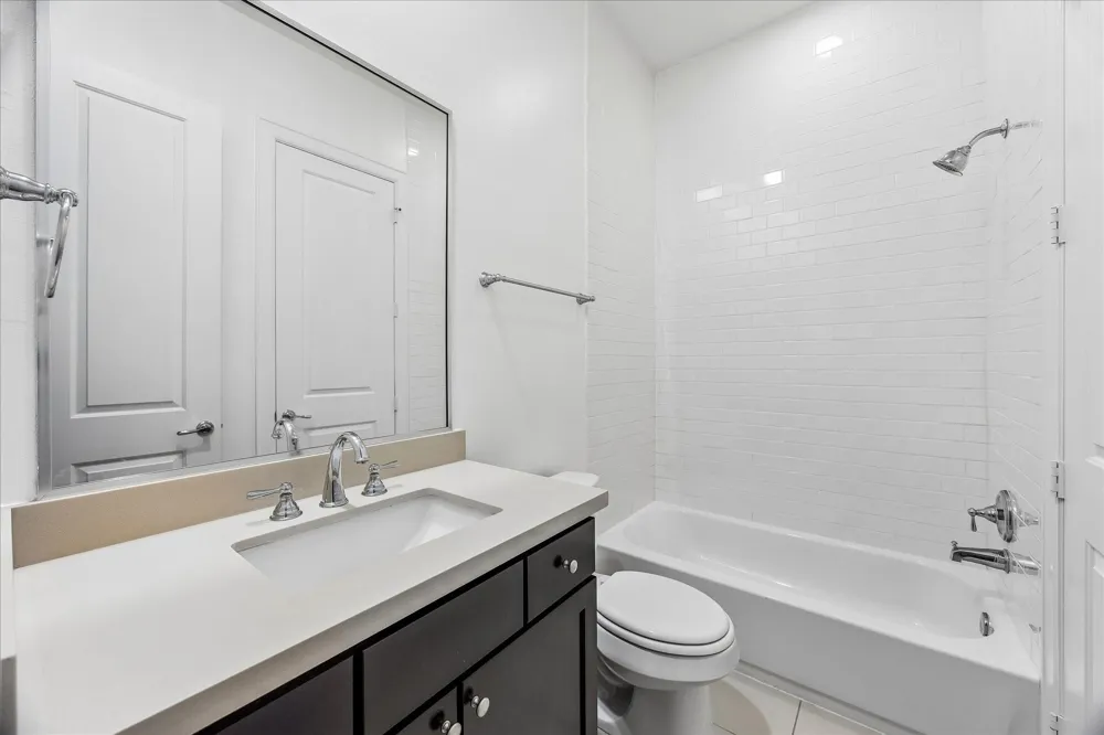 1237 Bonner Street #B Houston, TX 77007