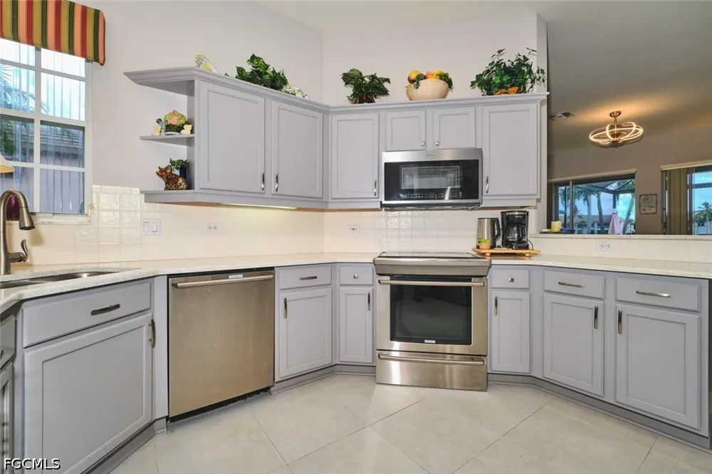 Willowcrest Court Fort Myers, FL 33908