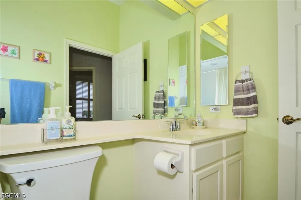 Willowcrest Court Fort Myers, FL 33908