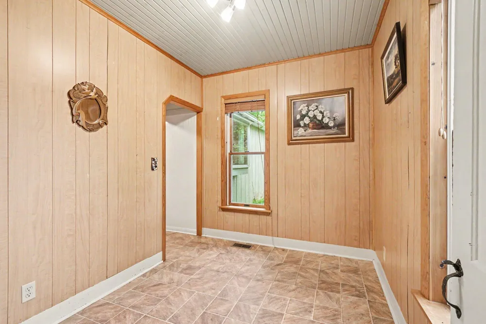 28598 68th Street Covert, MI 49043
