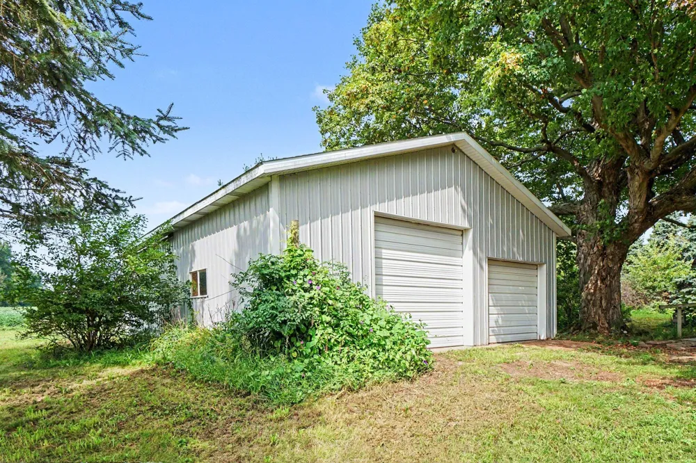 28598 68th Street Covert, MI 49043