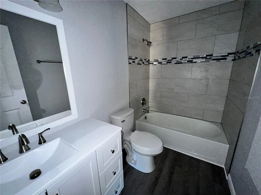 3761 NE 40TH PLACE #d ocala, FL 34479