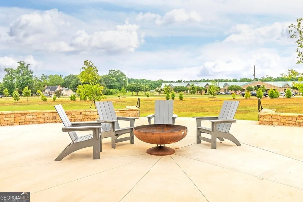 404 Daffodil LN McDonough, GA 30253
