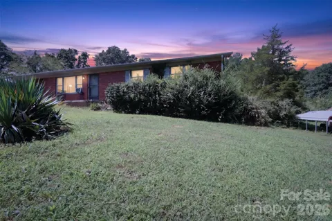 521 Lee Drive