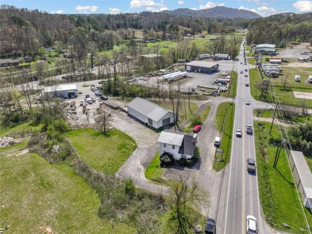 243 Old Highway 5 S Ellijay, GA 30540