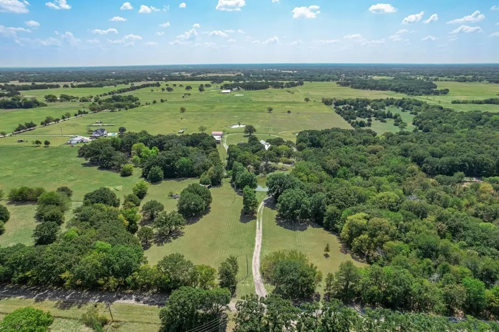 3427 Vz County Road 3710 Wills Point, TX 75169