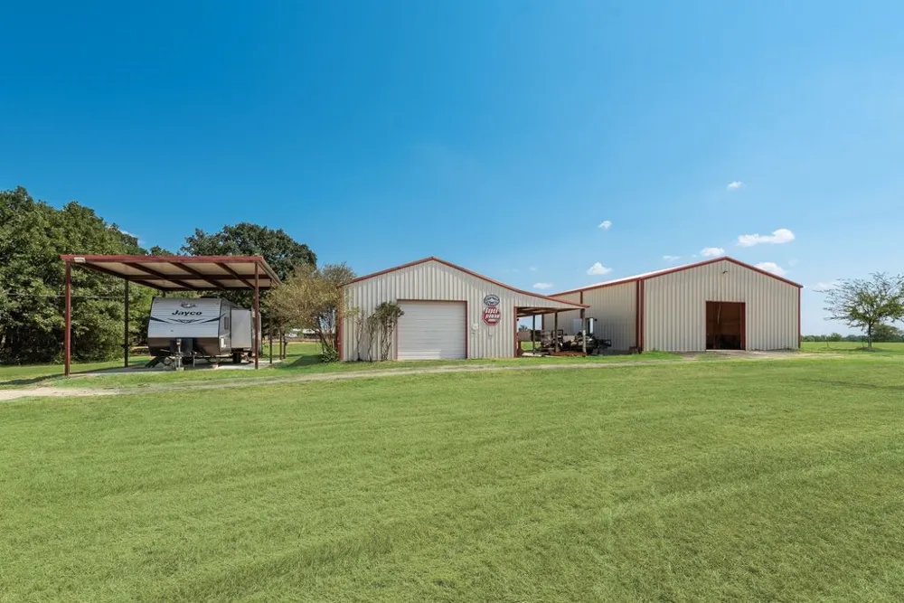 3427 Vz County Road 3710 Wills Point, TX 75169
