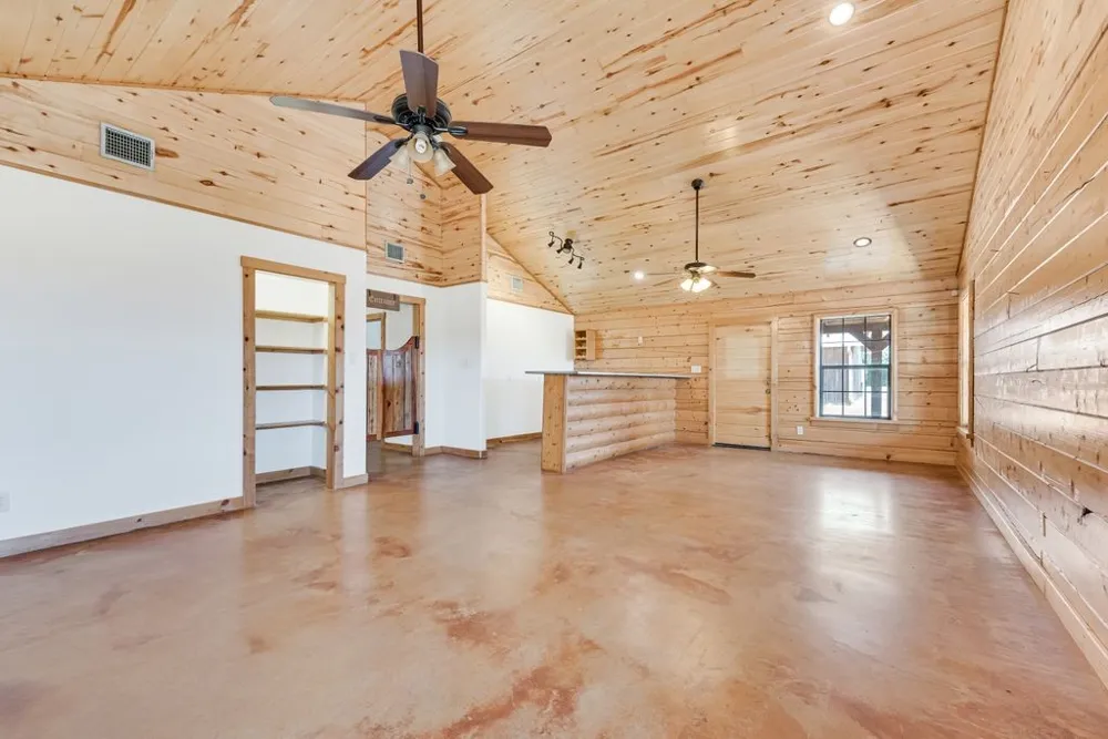3427 Vz County Road 3710 Wills Point, TX 75169