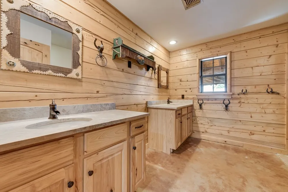 3427 Vz County Road 3710 Wills Point, TX 75169