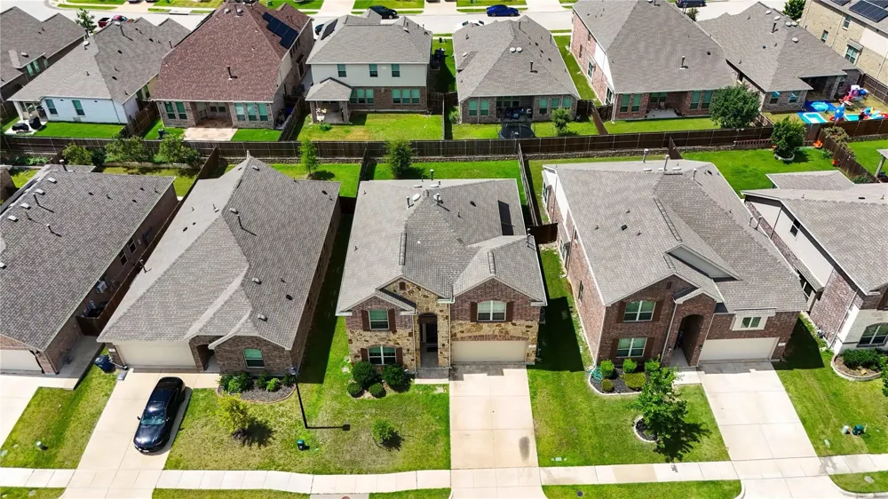 817 Black Hawk Drive Princeton, TX 75407