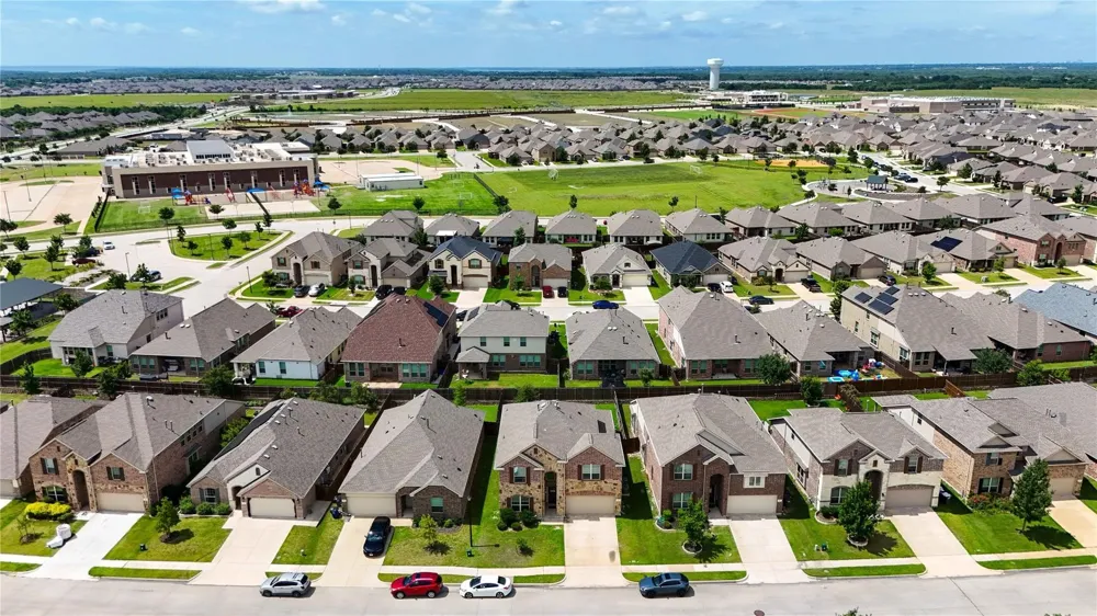 817 Black Hawk Drive Princeton, TX 75407