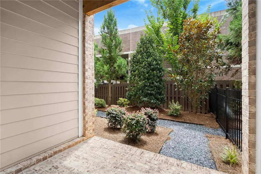 195 Briscoe Way #140 Alpharetta, GA 30009