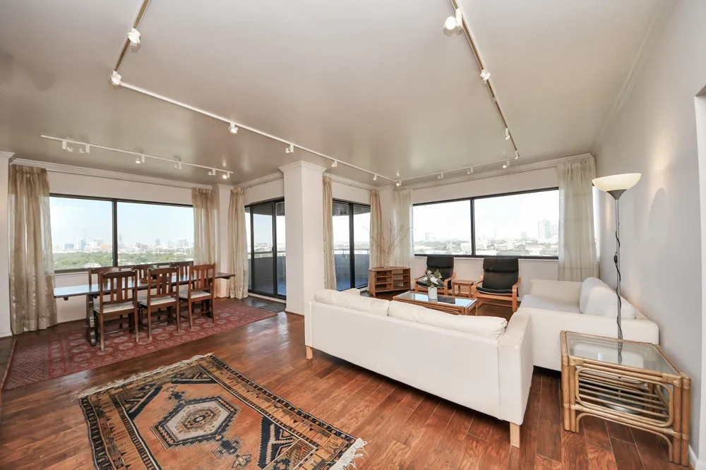 5000 Montrose Boulevard #14H Houston, TX 77006
