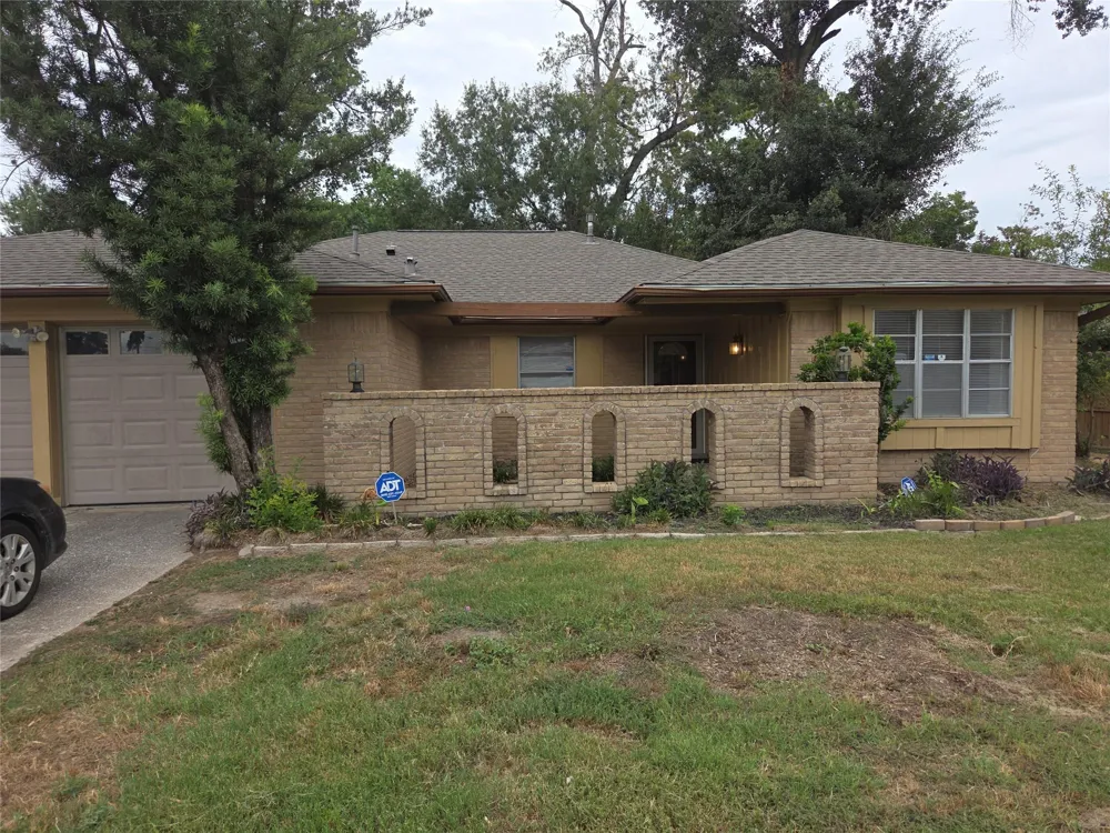 5926 Black Maple Lane Houston, TX 77088