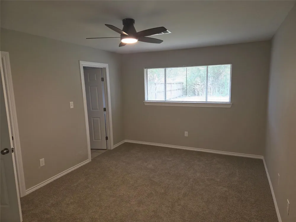 5926 Black Maple Lane Houston, TX 77088