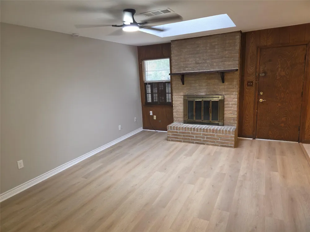 5926 Black Maple Lane Houston, TX 77088