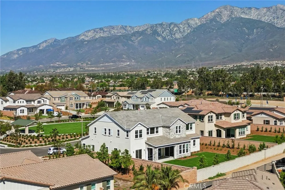6551 Golden Sky Circle Rancho Cucamonga, CA 91739