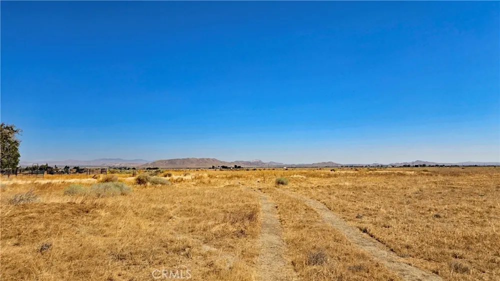 100th St West & Ave A8 Lancaster, CA 93536