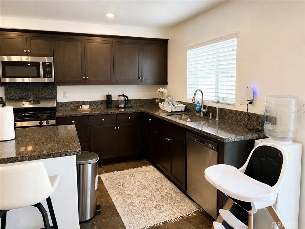 5156 Rowel Street Hemet, CA 92545