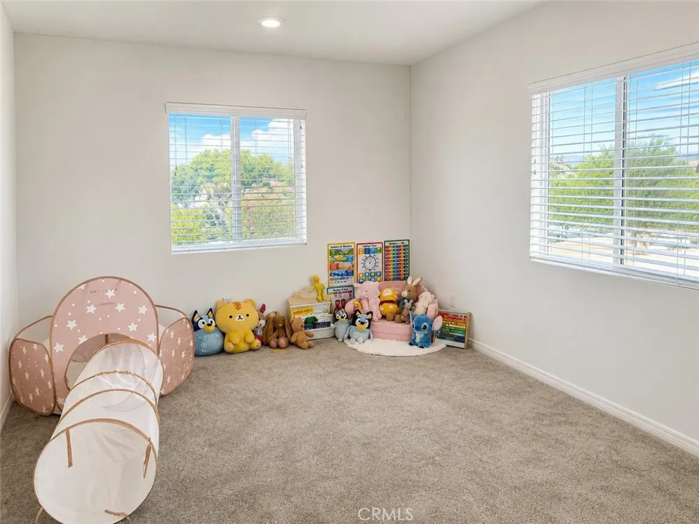 5156 Rowel Street Hemet, CA 92545