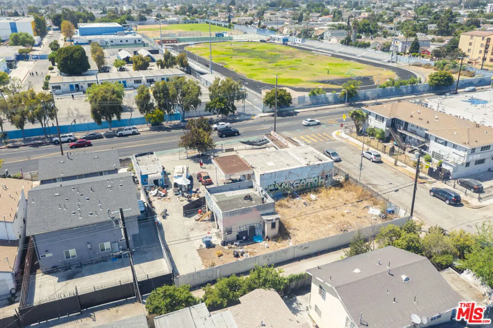 10958 Avalon Boulevard Los Angeles, CA 90061