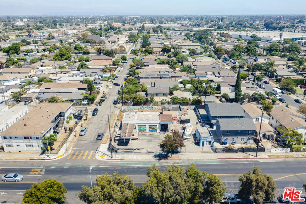 10958 Avalon Boulevard Los Angeles, CA 90061