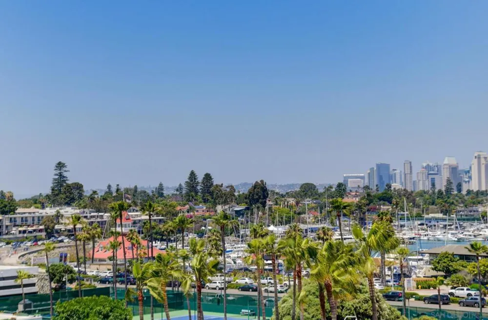 1760 Avenida del Mundo #510 Coronado, CA 92118