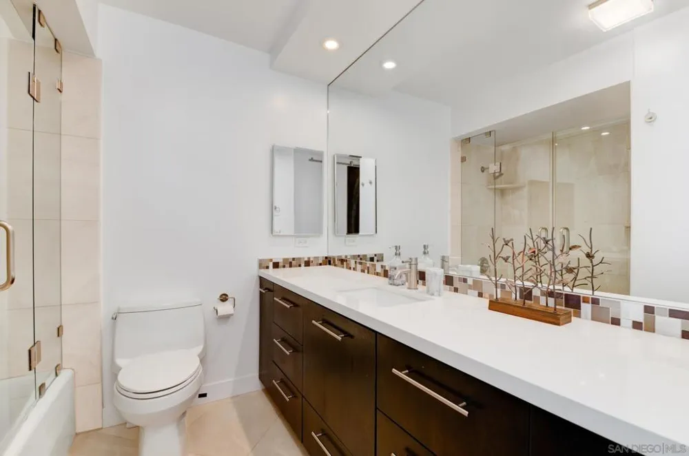 1760 Avenida del Mundo #510 Coronado, CA 92118