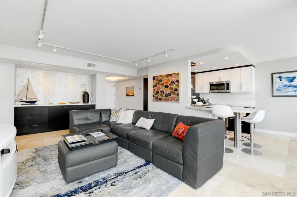 1760 Avenida del Mundo #510 Coronado, CA 92118