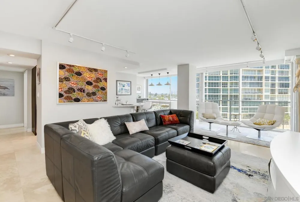 1760 Avenida del Mundo #510 Coronado, CA 92118