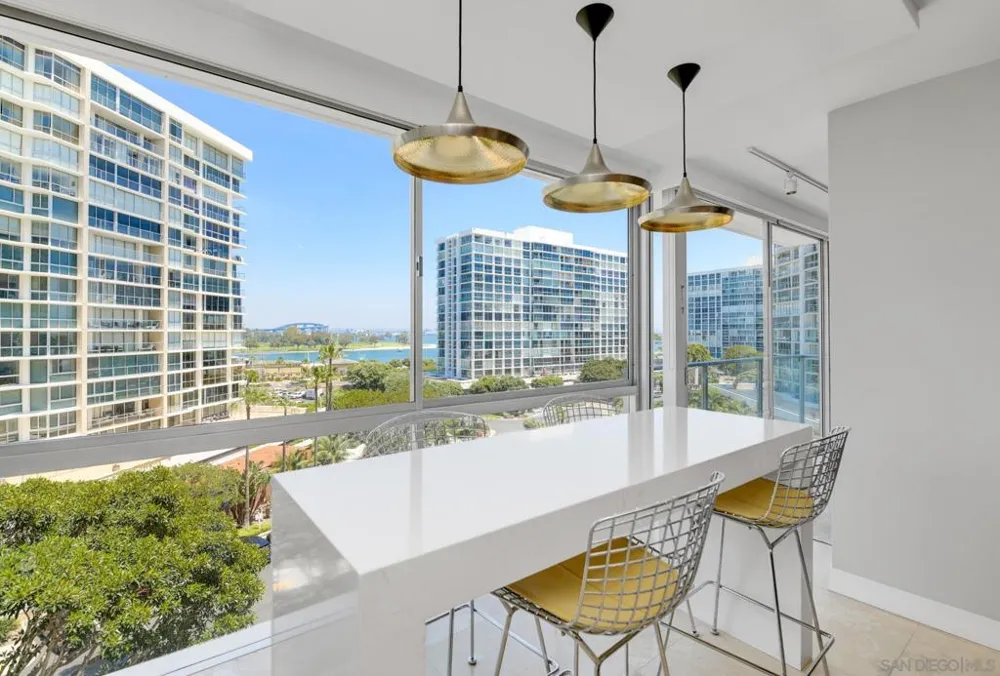 1760 Avenida del Mundo #510 Coronado, CA 92118