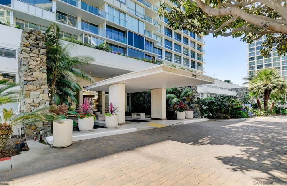 1760 Avenida del Mundo #510 Coronado, CA 92118