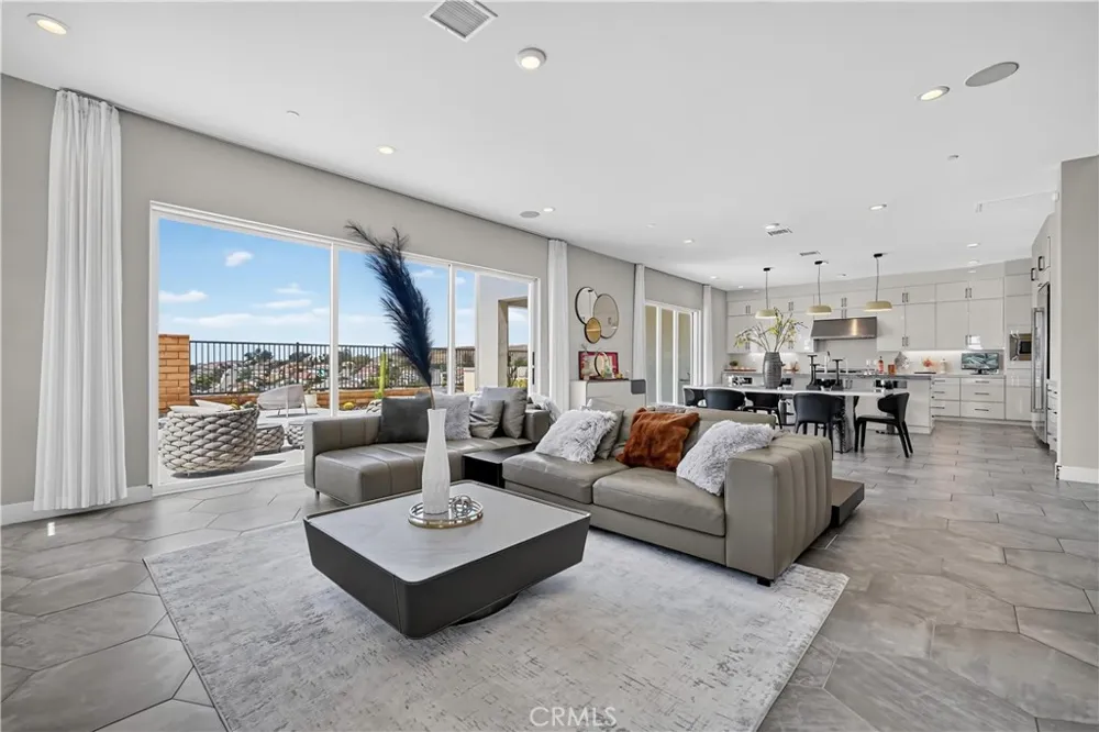 265 Orchid Court Montebello, CA 90640
