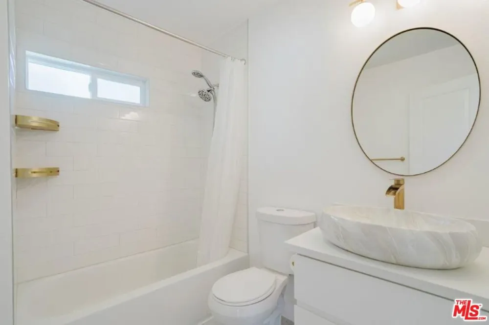 9620 Woodale Avenue Arleta, CA 91331