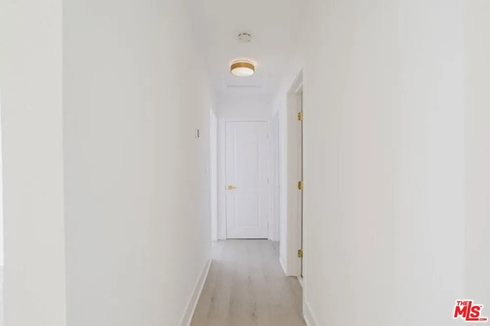 9620 Woodale Avenue Arleta, CA 91331