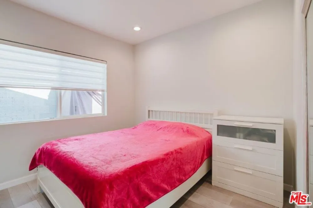9620 Woodale Avenue Arleta, CA 91331