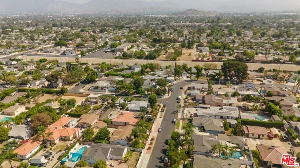9620 Woodale Avenue Arleta, CA 91331